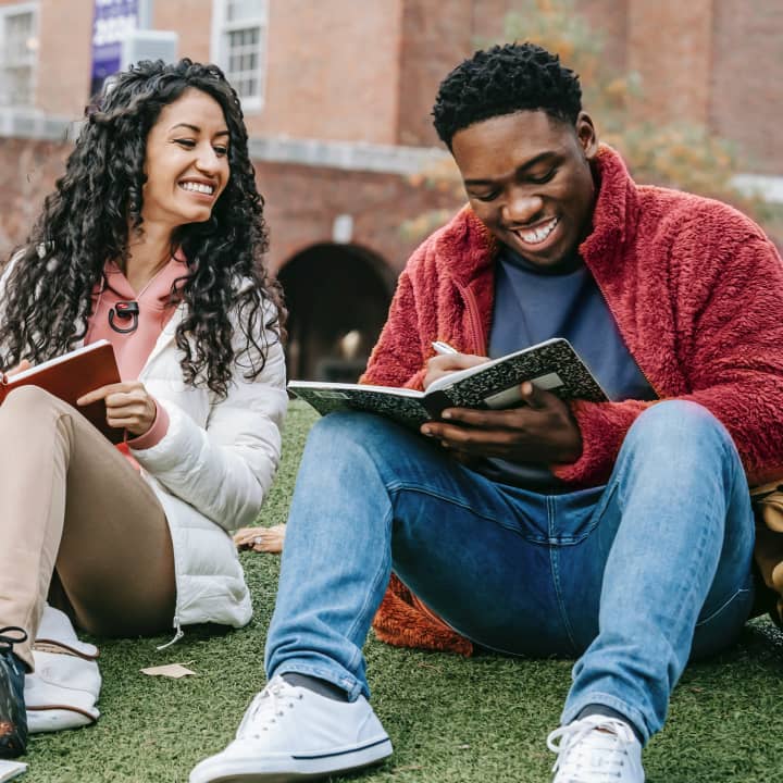 Instagram Collegue Photo 3 - Classroom X Webflow Template 